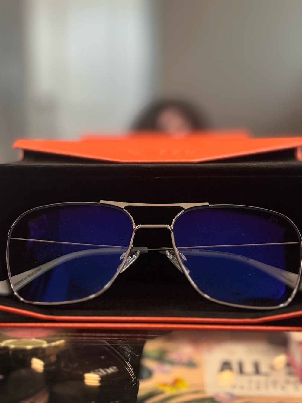 Caddis Hooper Frame Color
Polished Gunmetal